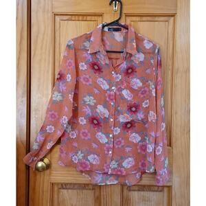 Lightweight Floral Button-Up Blouse in Coral - r&k